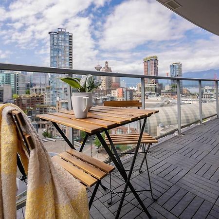 Downtown King Suite-Surround Views-Pool/Gym/Parkng Vancouver Luaran gambar